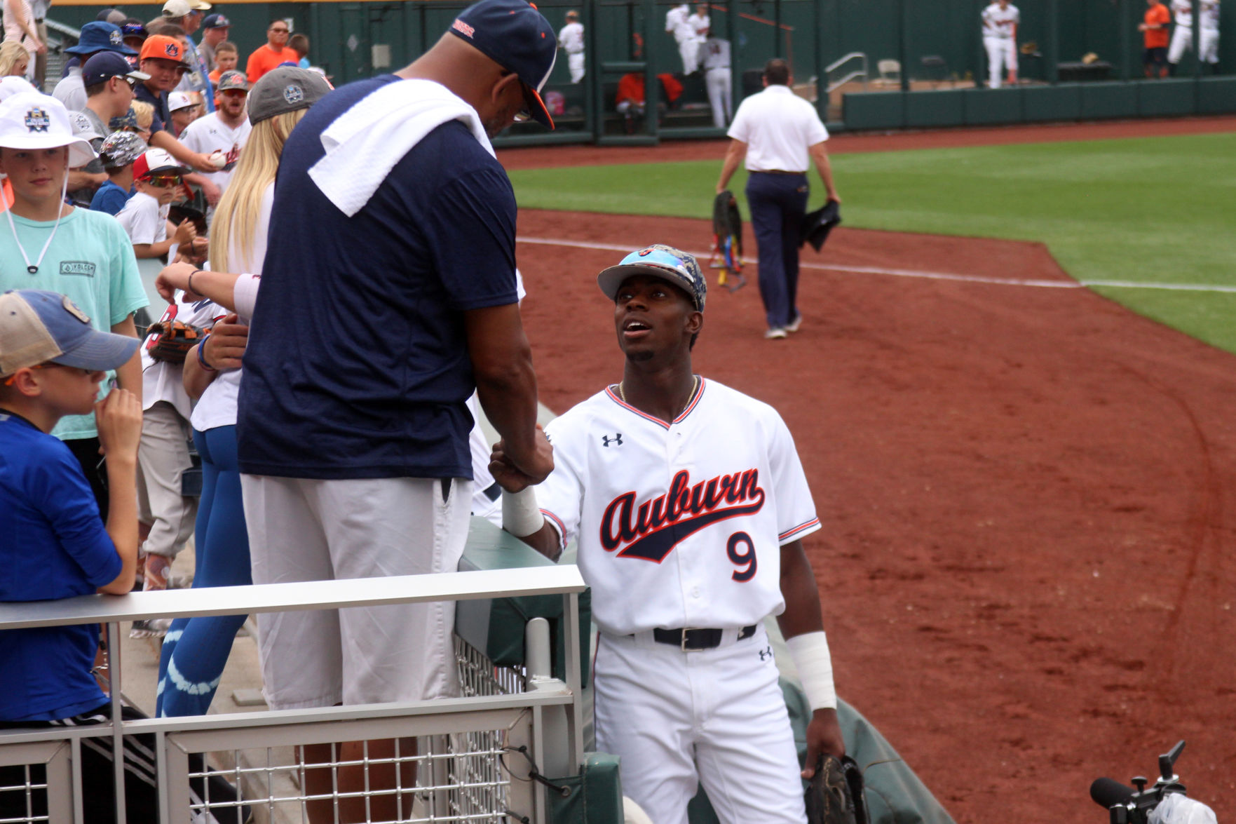 Auburn vs. Louisville at the College World Series